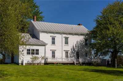 Home For Sale in Ghent, New York