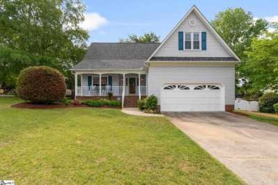 Home For Sale in Taylors, South Carolina