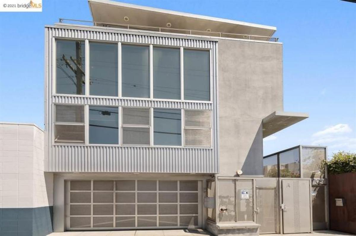 Picture of Apartment For Sale in Berkeley, California, United States