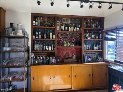 Apartment For Rent in Culver City, California