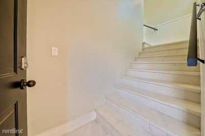 Apartment For Rent in Beverly Hills, California