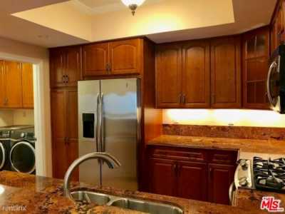 Apartment For Rent in 