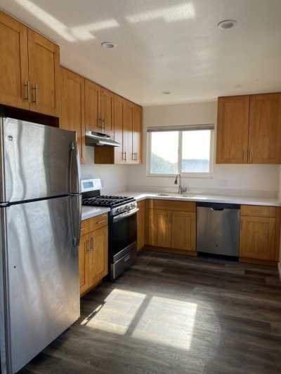 Apartment For Rent in Pacifica, California