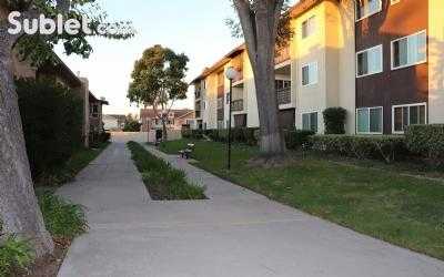 Apartment For Rent in Orange, California