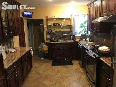 Home For Rent in Queens, New York