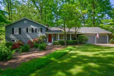 Home For Sale in Sandy Springs, Georgia