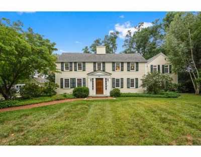 Home For Sale in Hamilton, Massachusetts