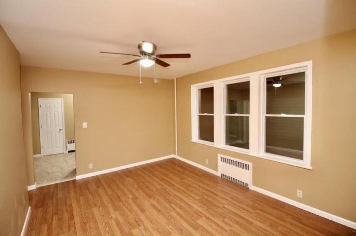 Picture of Home For Rent in Queens, New York, United States