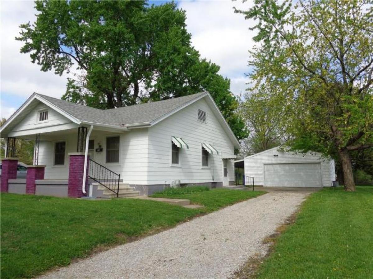 Picture of Home For Sale in Decatur, Illinois, United States