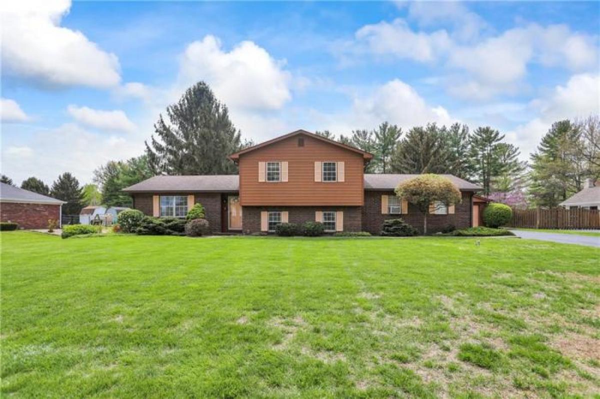 Picture of Home For Sale in Brownsburg, Indiana, United States