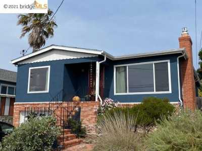 Home For Sale in Richmond, California