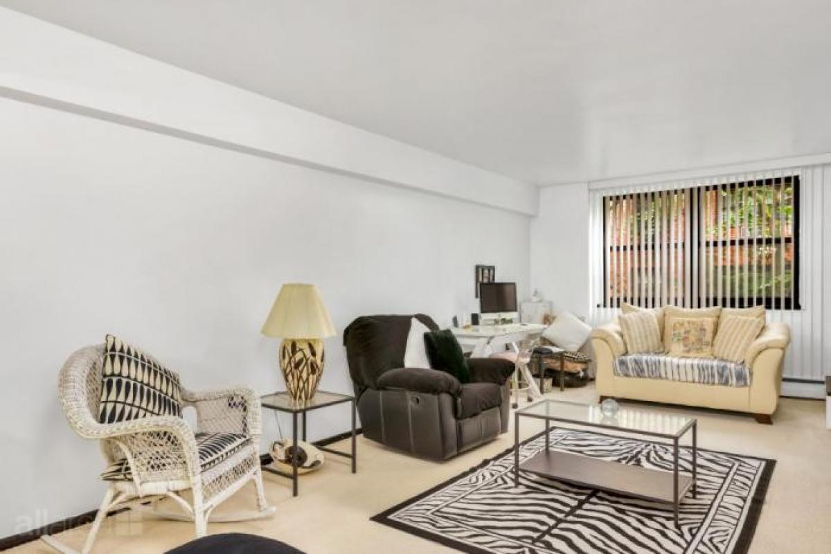 Picture of Apartment For Sale in Corona, New York, United States