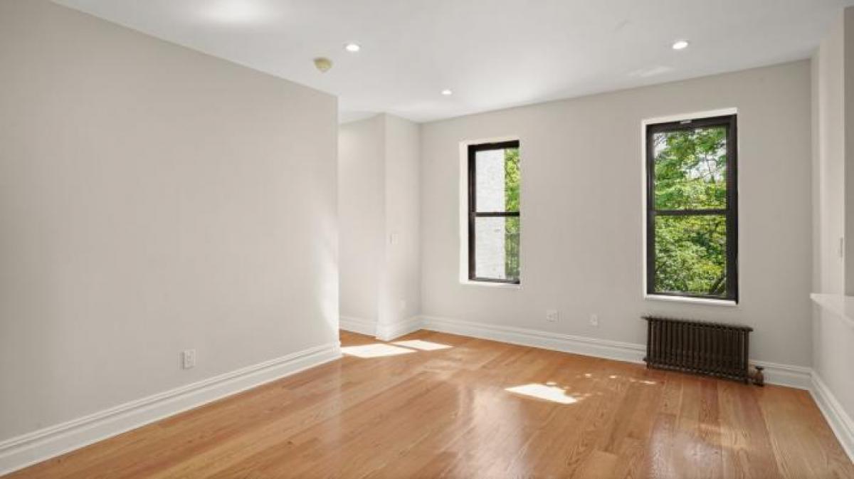 Picture of Condo For Sale in Brooklyn, New York, United States