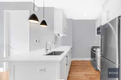 Condo For Sale in Long Island City, New York