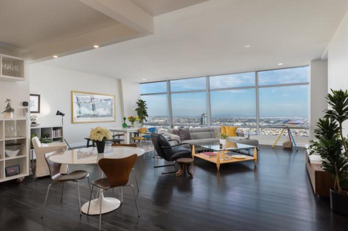 Picture of Residential Land For Sale in Los Angeles, California, United States