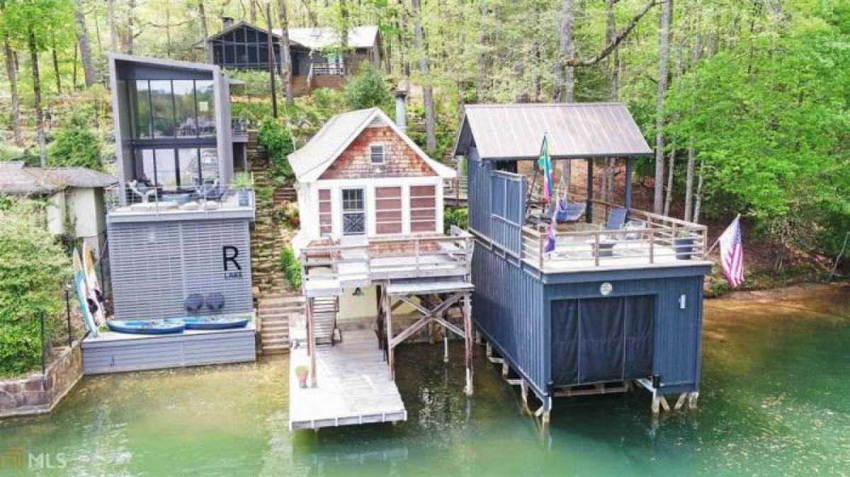 Picture of Home For Sale in Lakemont, Georgia, United States