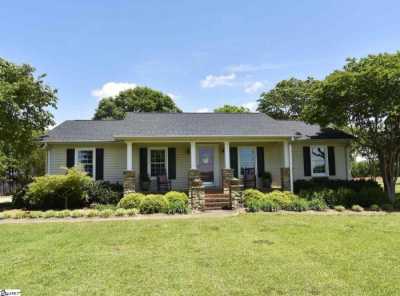 Home For Sale in Duncan, South Carolina