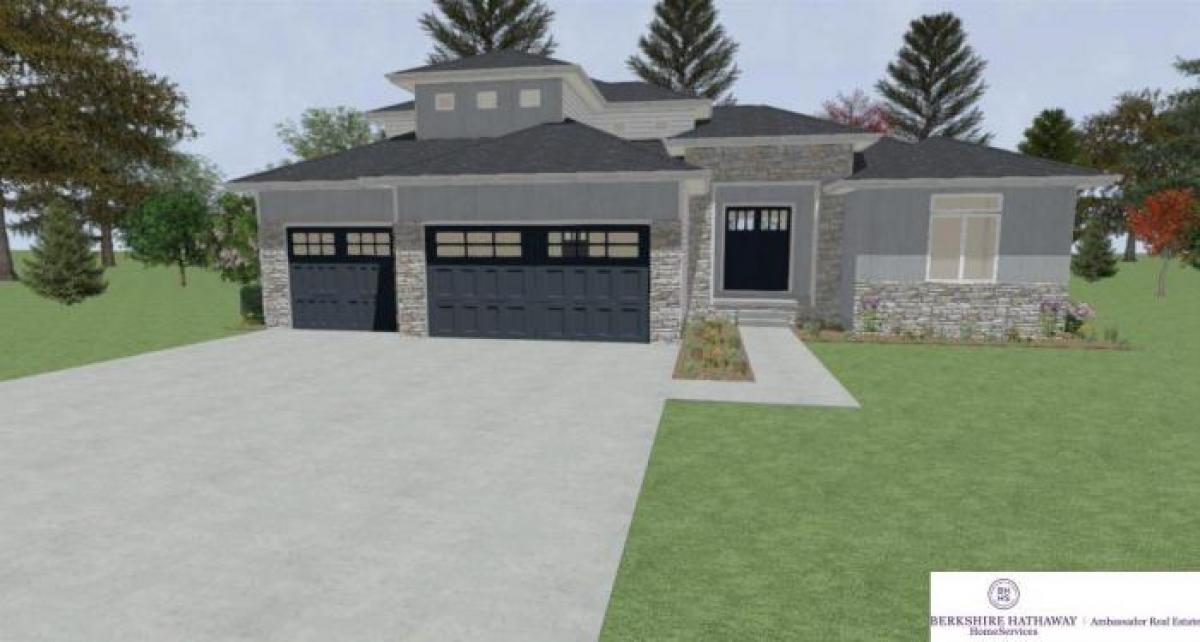 Picture of Home For Sale in Elkhorn, Nebraska, United States