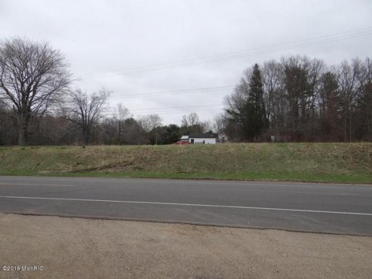 Picture of Residential Land For Sale in Saugatuck, Michigan, United States