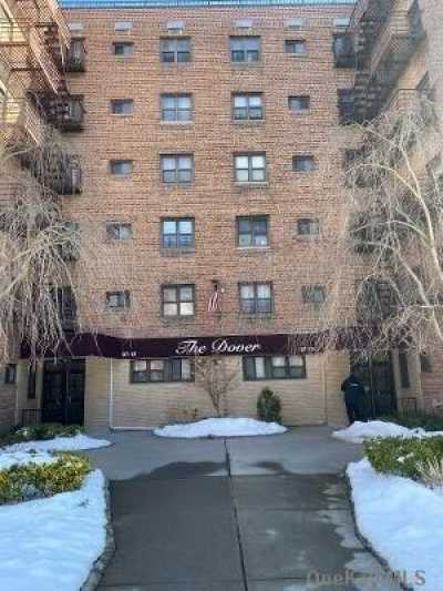 Residential Land For Sale in Hollis, New York