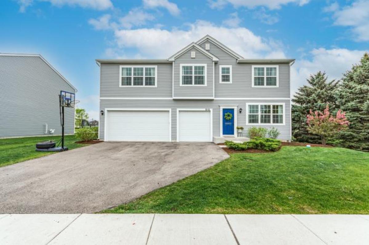 Picture of Home For Sale in Sycamore, Illinois, United States