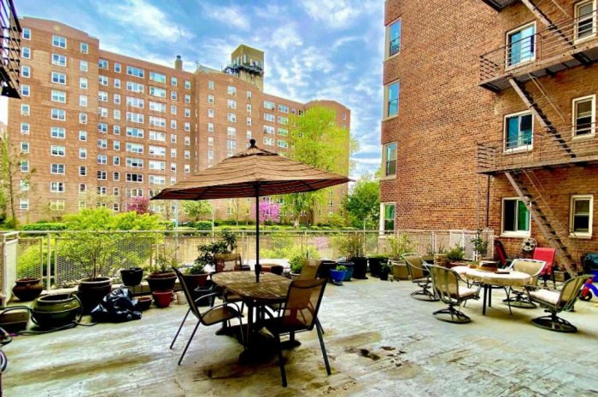 Picture of Apartment For Sale in Bronx, New York, United States