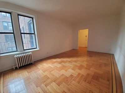 Apartment For Sale in Sunnyside, New York