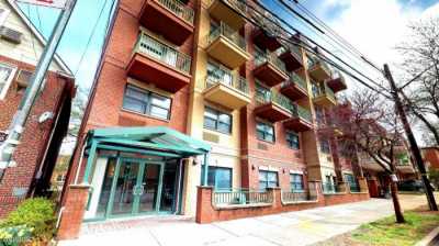 Apartment For Rent in Briarwood, New York