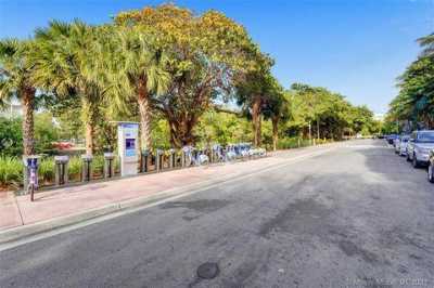 Apartment For Sale in Miami Beach, Florida