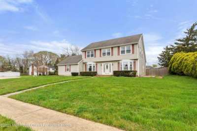 Home For Sale in Brick, New Jersey