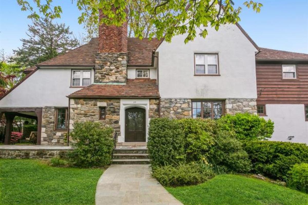 Picture of Home For Sale in Mount Vernon, New York, United States