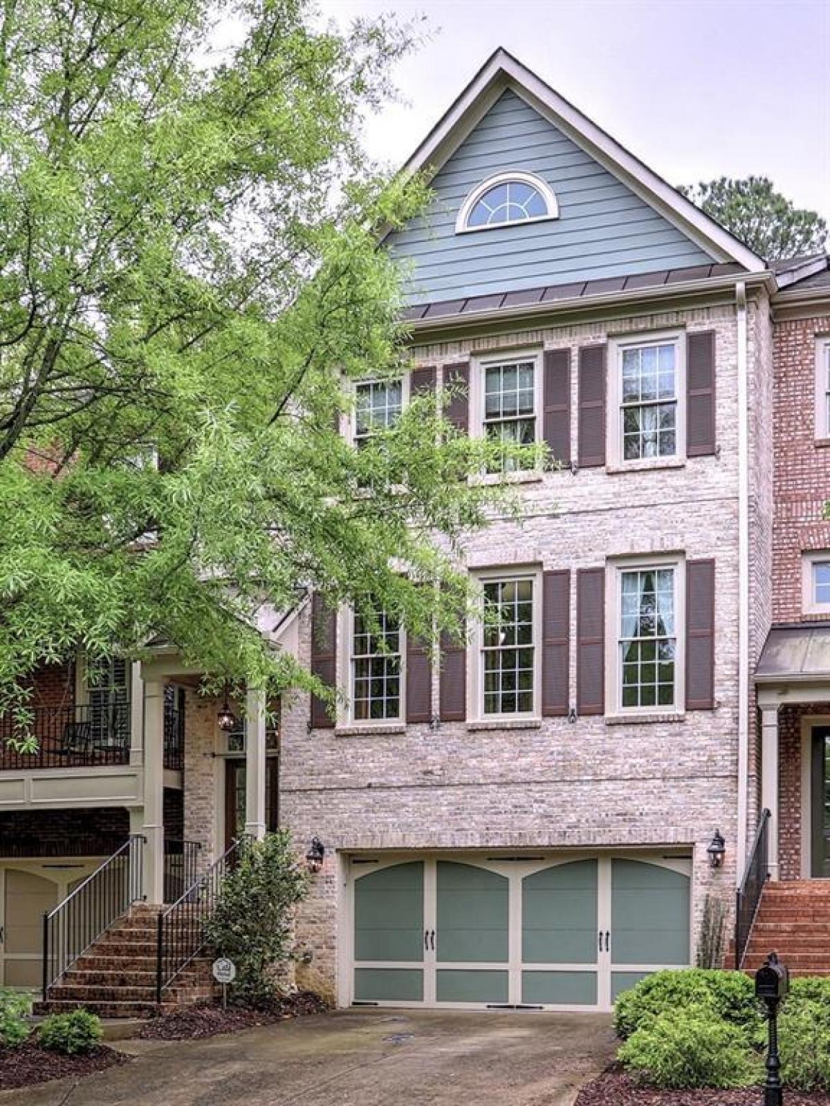 Picture of Home For Sale in Roswell, Georgia, United States
