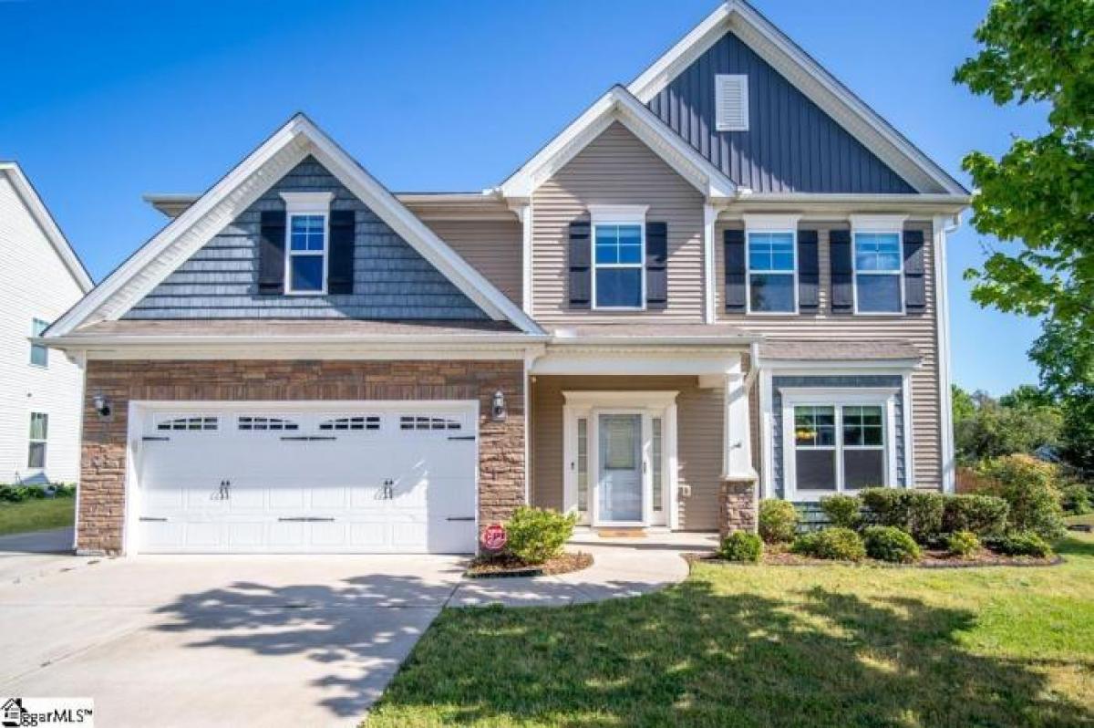 Picture of Home For Sale in Simpsonville, South Carolina, United States