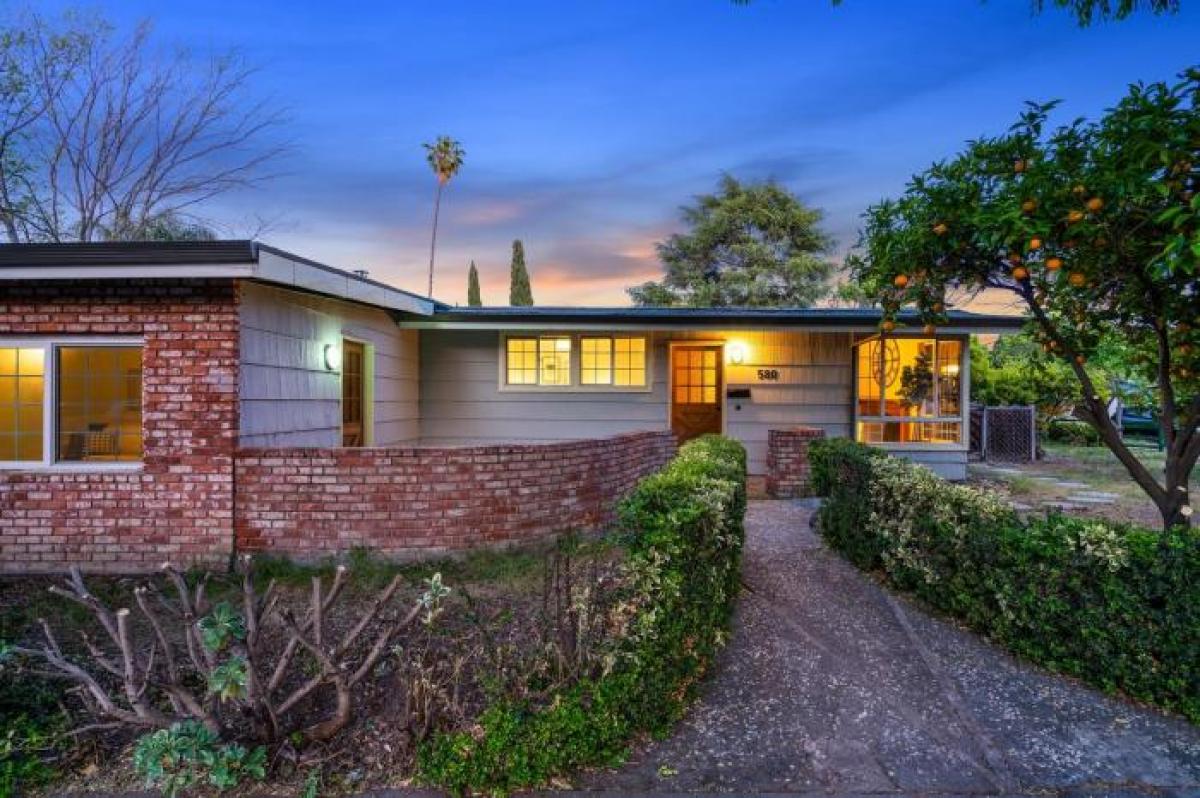 Picture of Home For Sale in Sunnyvale, California, United States