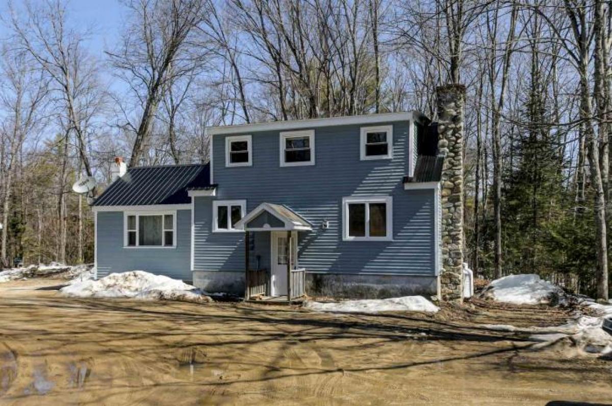 Picture of Home For Sale in Madison, New Hampshire, United States