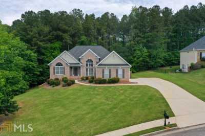 Home For Sale in Winston, Georgia