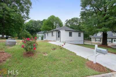 Home For Sale in Scottdale, Georgia