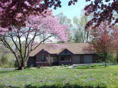 Home For Sale in Bedford, Indiana