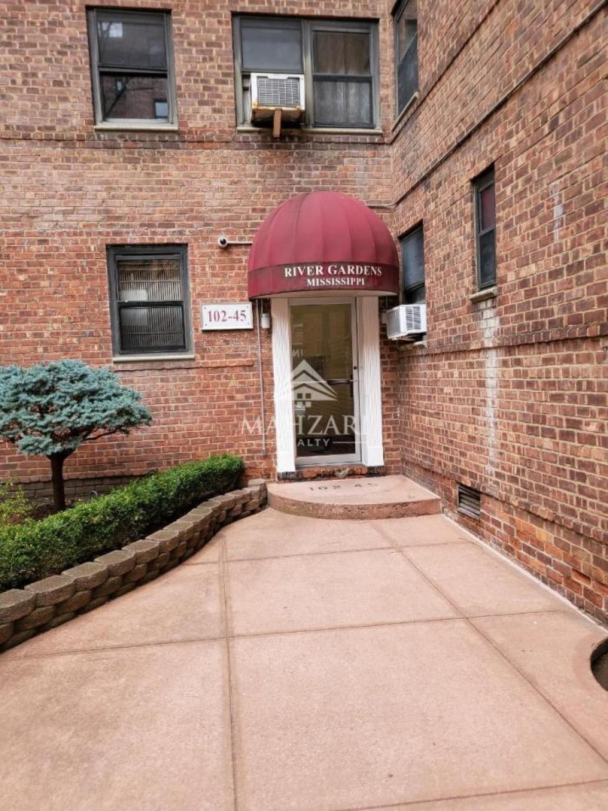Picture of Apartment For Sale in Forest Hills, New York, United States