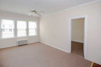 Apartment For Rent in 