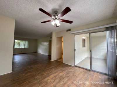 Apartment For Rent in Arcadia, California