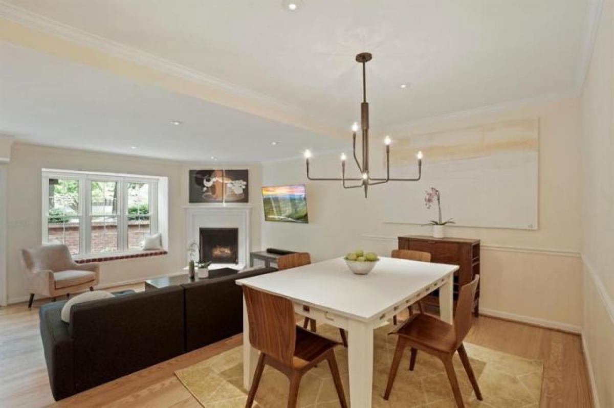 Picture of Home For Sale in Arlington, Virginia, United States