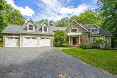 Home For Sale in Rhinebeck, New York