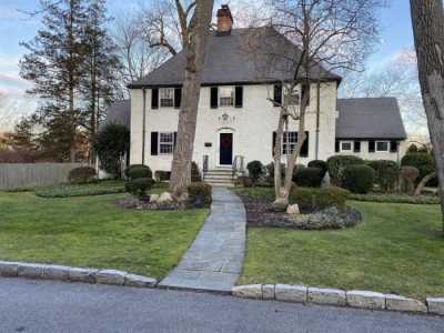 Home For Sale in Bronxville, New York