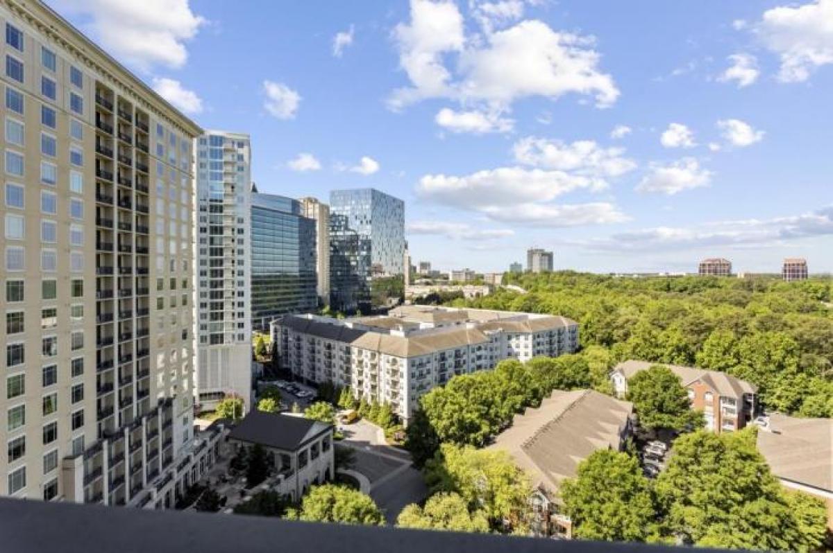 Picture of Condo For Sale in Atlanta, Georgia, United States