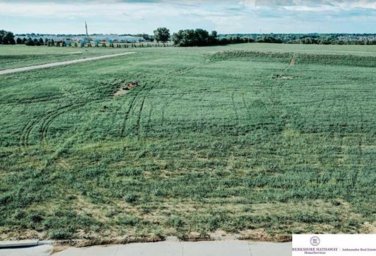 Picture of Residential Land For Sale in Elkhorn, Nebraska, United States