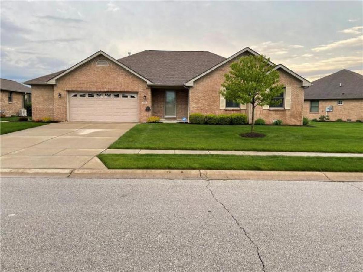 Picture of Condo For Sale in Brownsburg, Indiana, United States