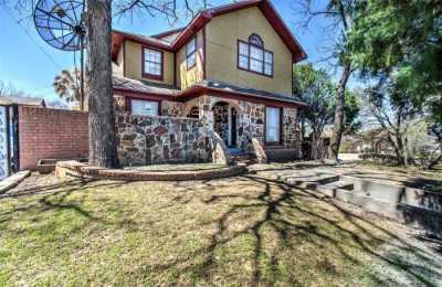 Multi-Family Home For Sale in Dallas, Texas