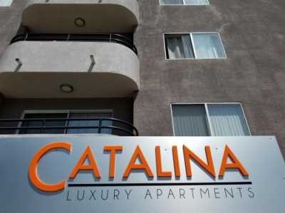 Condo For Rent in Studio City, California