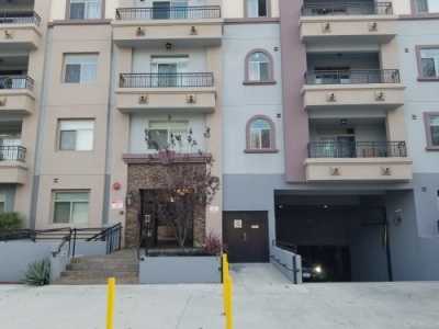 Condo For Rent in North Hollywood, California